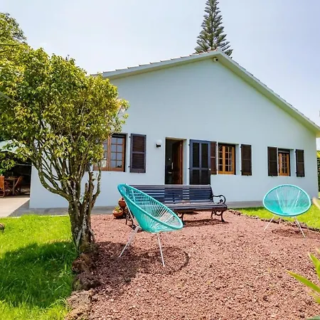 The Chestnut Garden - Fenais da Luz