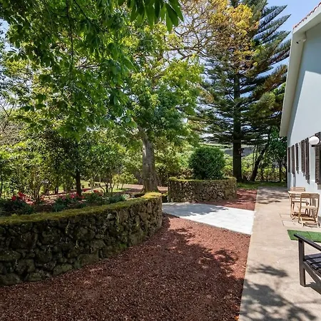 The Chestnut Garden - Holiday home