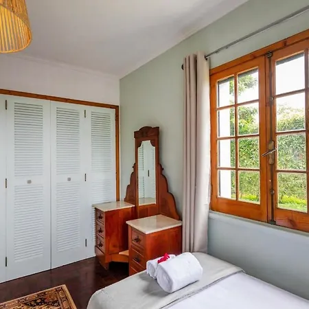 The Chestnut Garden - Дом отдыха Fenais da Luz