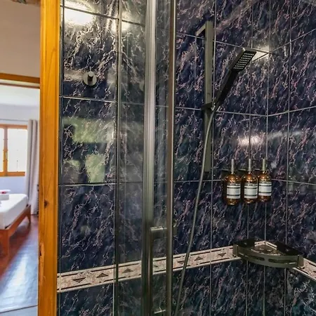 The Chestnut Garden - Дом отдыха *