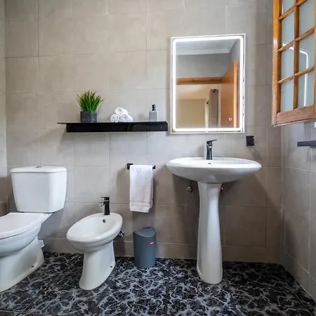 Дом отдыха The Chestnut Garden - *