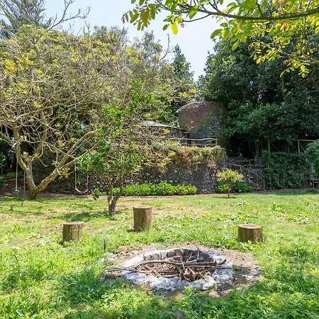 The Chestnut Garden - Сasa de vacaciones Fenais da Luz